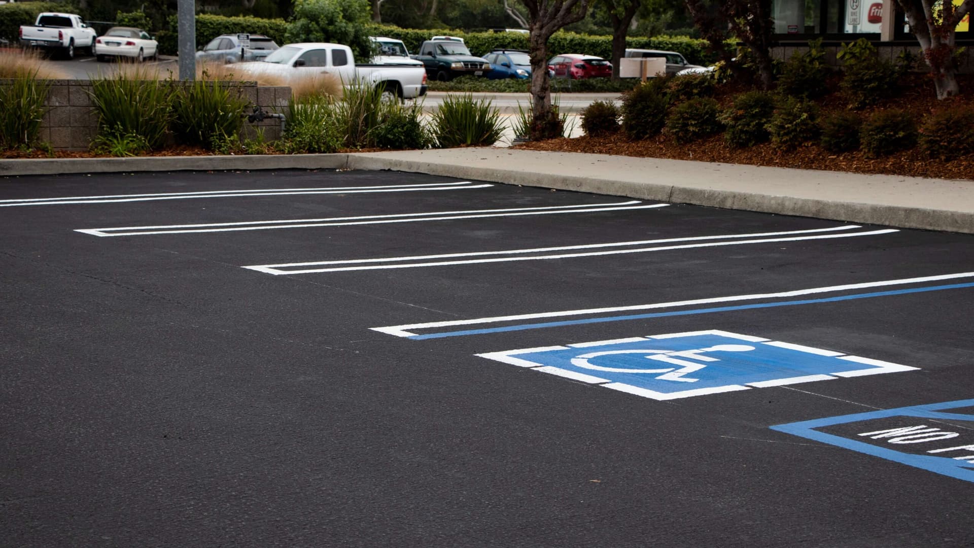 ADA Parking Lot Compliance Mississippi for Commercial Facilities