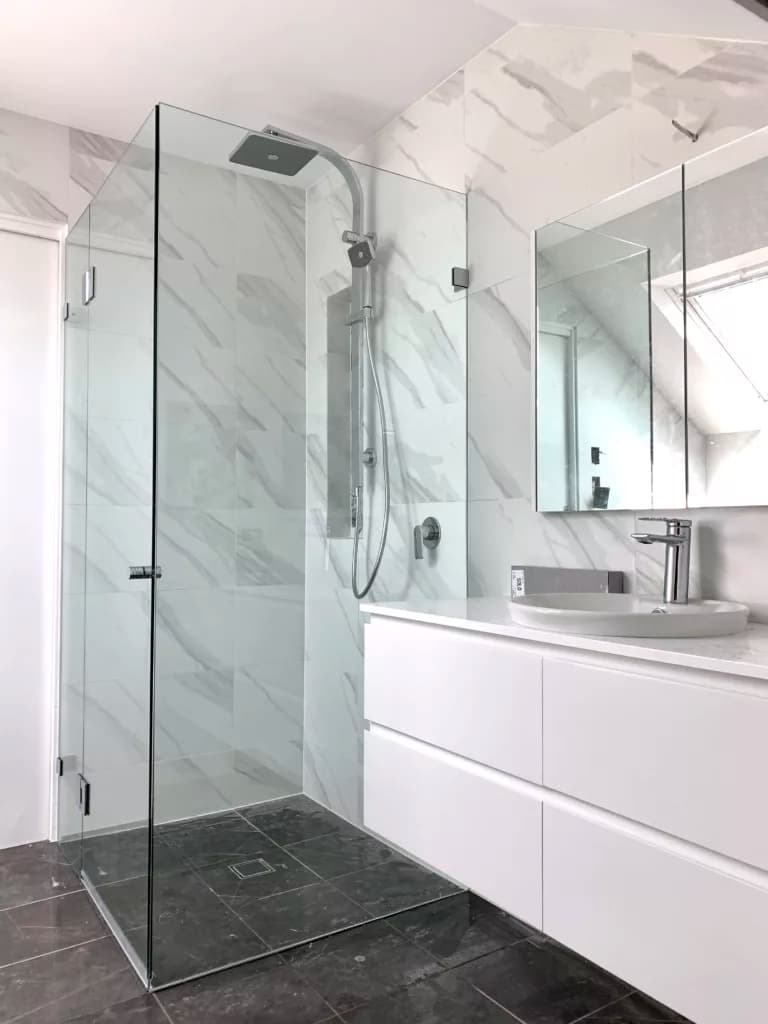 Sliding Shower Screens Custom Fit – Trusted Craftsmanship by Elegant Showers