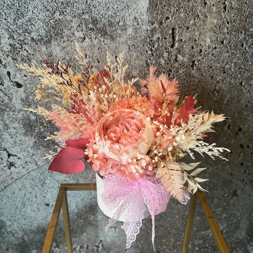 Trending Bouquets for Women Crafted by Yucca Flowers