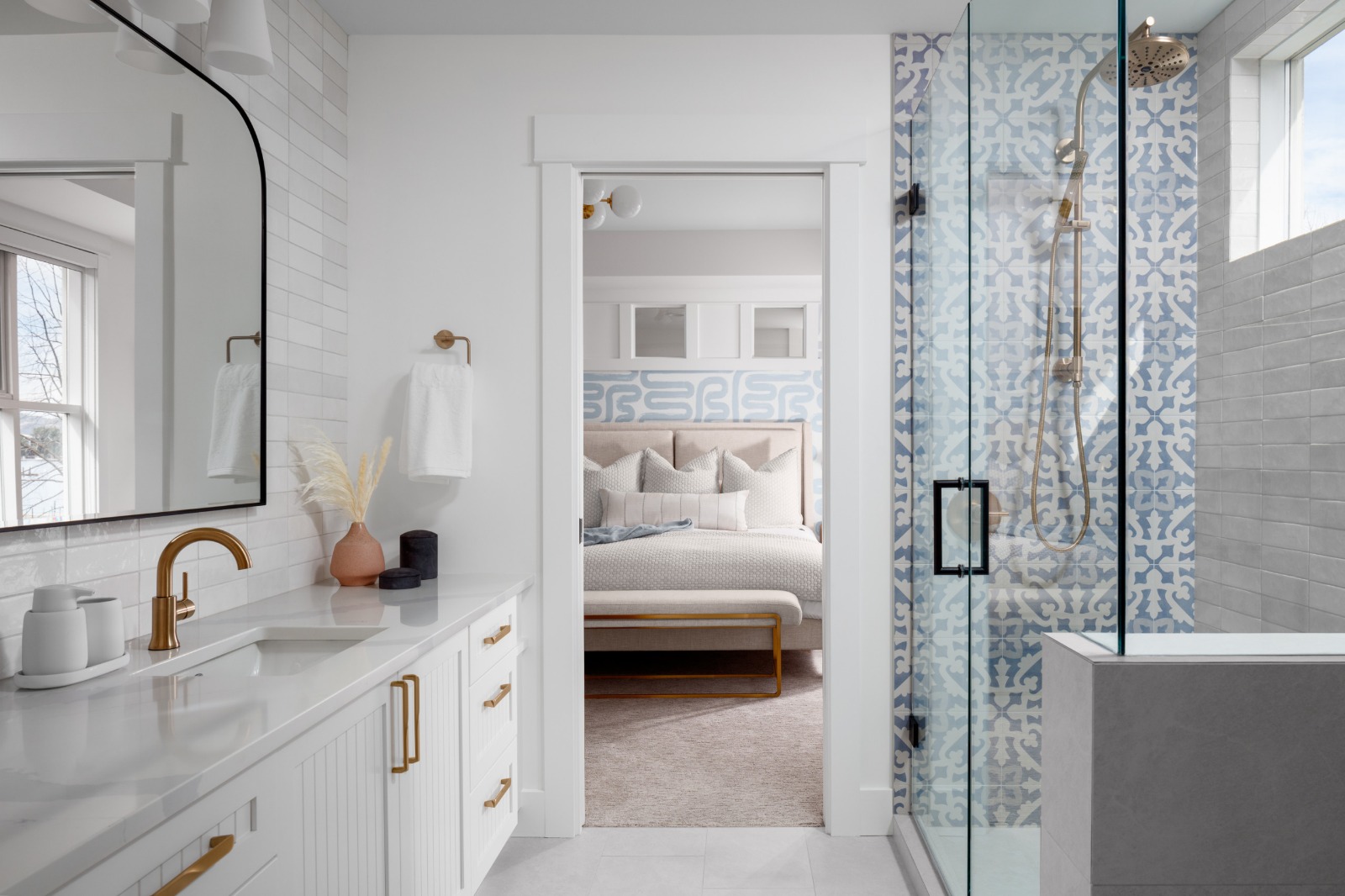 Corner Shower Screen Frameless for Contemporary Spaces