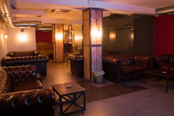 Weed Club Madrid: Ambiance Conviviale et Sécurisée