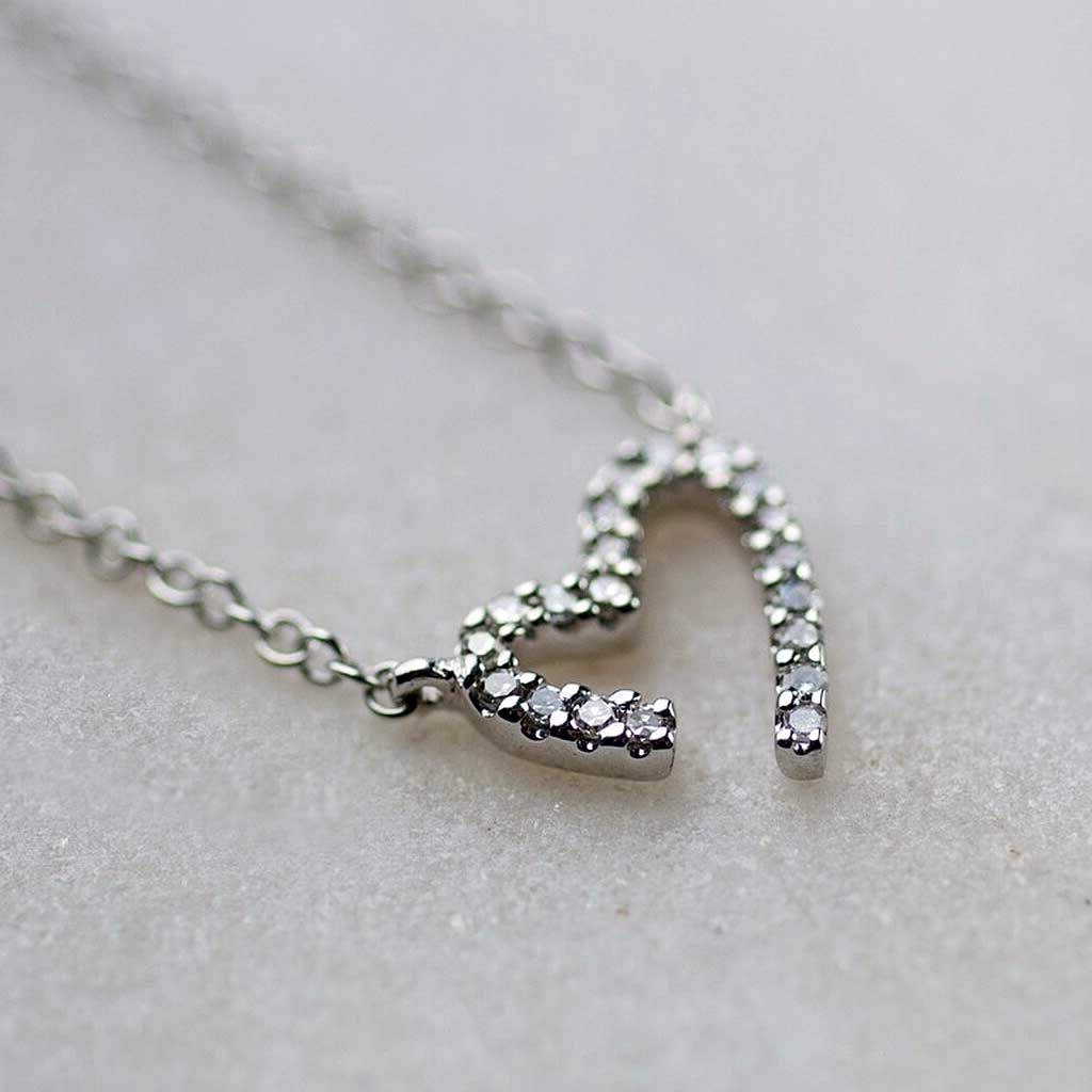 White-Gold-Diamond-Heart-Necklace